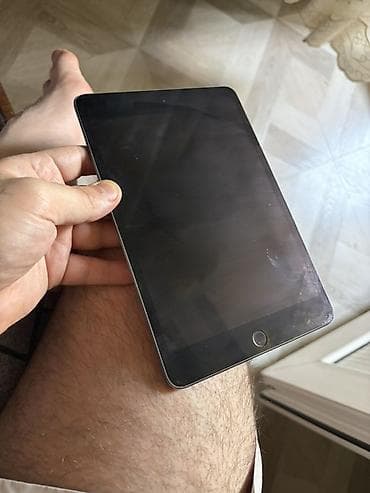planşetlər ipad: İşlənmiş Apple iPad Mini, 7,9", 256 GB, Ünvandan götürmə — 1