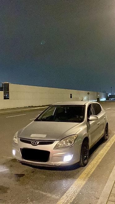 opel zafira 2000: Hyundai i30: 1.6 l | 2008 il Hetçbek — 3