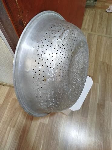 duyu: Böyük ölçülü alüminium süzgəc/kolander - Material: yüngül və davamlı — 2
