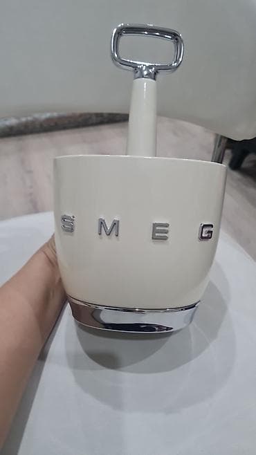 yeməli gil: SMEG çəngəl-bıçaq üçün stend - Brend: SMEG - Rəng: krem (xrom detal — 1