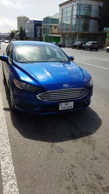 c klass mersedes: Ford Fusion: 1.5 l | 2017 il 117300 km Sedan — 5