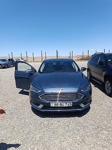 Avtomobil satışı: Ford Fusion: 1.5 l | 2017 il 163872 km Sedan — 2