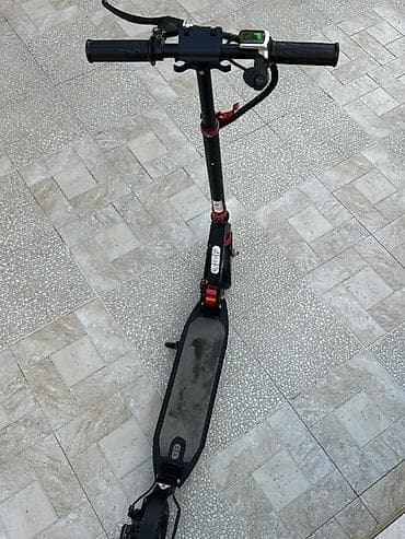 Elektrik nəqliyyatı: Elektrik skuter – qatlana bilən, şəhər içi rahat hərəkət üçün. Bu — 10