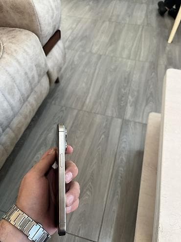 iwlenmiw kombi: IPhone 15 Pro, 128 GB, Natural Titanium, Simsiz şarj — 3