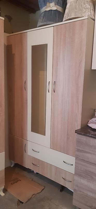 skaflar: 3 Qapi Dolablar Hal Hazirda Anbarda Movcuddur. Sifariwlede ne reng — 7