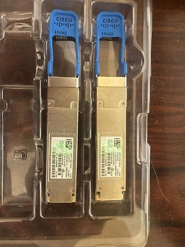 Monitorlar: Cisco 100G QSFP+ optik transceiver modulları (2 ədəd) - Brend: Cisco — 1