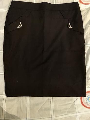 Qadınlar üçün qara qələm yubka - Klassik, dizə yaxın uzunluq - Yüksək