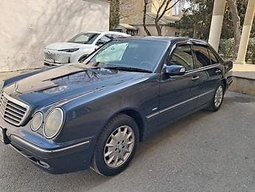 mercedes mavi: Avtomobil ideal vəziyyətdədir. Orijinal yürüşü 200 873 km-dir — 7