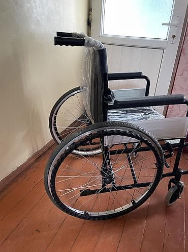 inglesina zippy gəzinti arabası: Məhsul: Manual əlil arabası Xüsusiyyətlər: - Konstruksiya: xromlanmış — 3