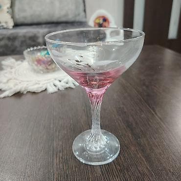 plastmas qablar: Qədəhlər, rəng - Çəhrayı, Şüşə — 1