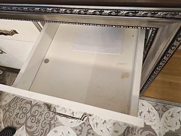 Mebel: İşlənmiş, Güzgülü — 1