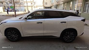 mersedes sukan: Changan UNI-Z – aq rəngli, şəhər və uzun məsafələr üçün müasir — 7