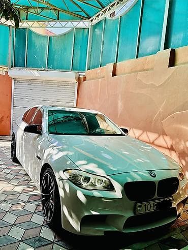 bmw azerbaijan: BMW M5 (F10) – ağ rəngli, M paketli idman sedanı. Xüsusiyyətlər və — 1