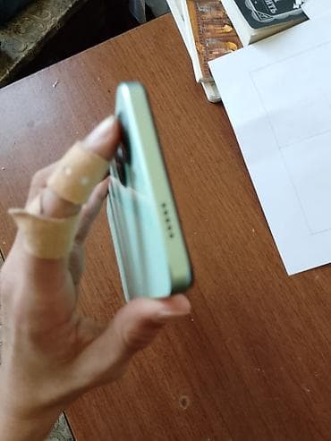 infinix hot 40 pro: Vivo Y3, rəng - Yaşıl — 3