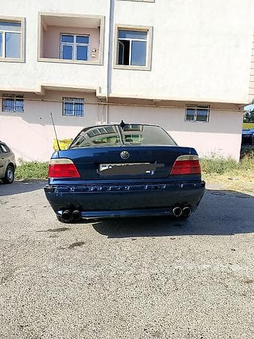 BMW 7 series: 3.5 л | Седан — 2