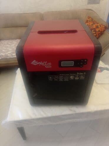 İdeal vəziyyətdə 3D printer satılır. Sahibinin istifadesini bilmediyi