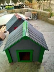 bağ setkasi: İt və pişiklər üçün su keçirməyən geniş yuva. Sifarişlədə hazırlamaq — 1