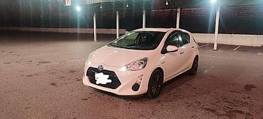 Водный транспорт: Toyota Aqua Hybrid hatchback - Kuzov: 5 qapılı kompakt hatchback - — 3