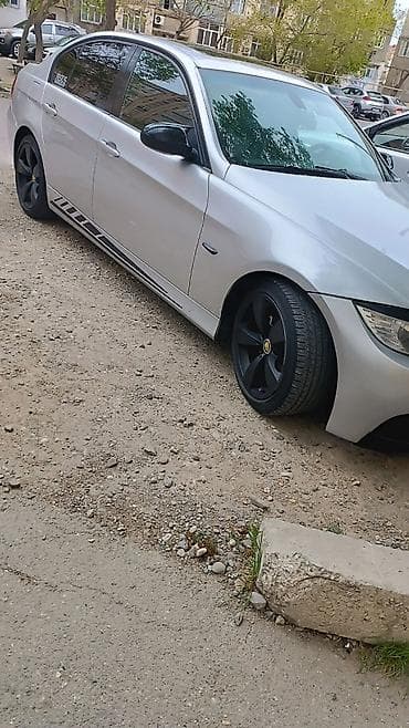 sam diskiler: BMW 3 series: 2 l | 2009 il Sedan — 2