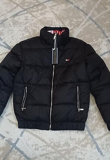 Tommy Hilfiger kişi qış şüşmə gödəkcə - Rəng: qara - Model: qısa
