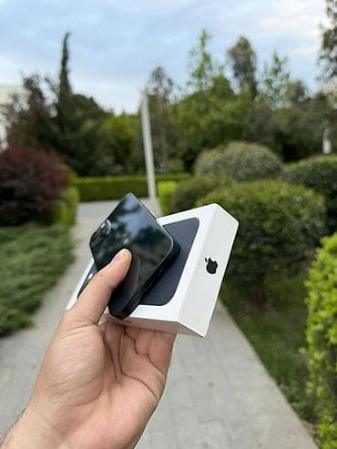 gogle pixel 9: IPhone 13, Qara, Face ID — 9