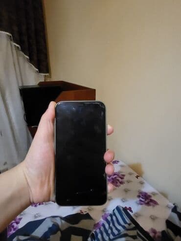 Avtoelektronika: IPhone 11, 64 GB, Yaşıl, Face ID — 6