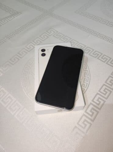 iphone 11 elde: IPhone 11, Ağ, Face ID — 2