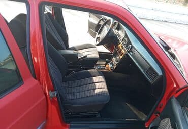 turbo az c class: Mercedes-Benz 190: 2 l | 1993 il Sedan — 14