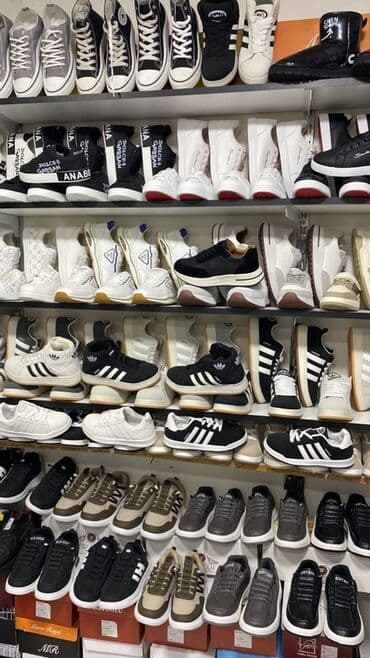 flis kişi tolstovkaları: Məhsul: Kişi və qadın ayaqqabıları – gündəlik və stil kombinasiyası — 18