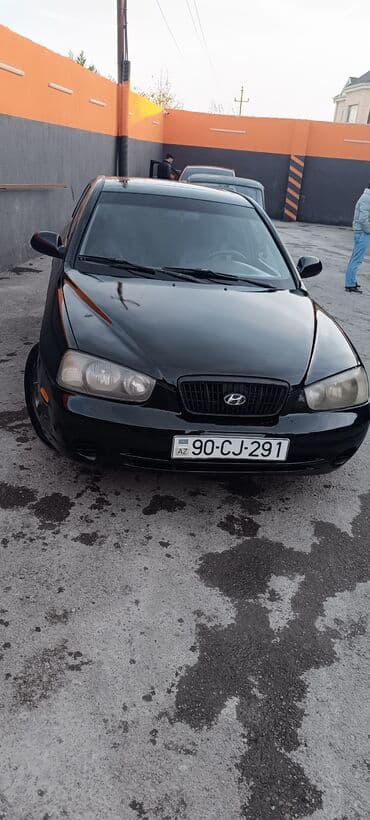qazel tap.az: Hyundai Elantra, qara rəng, sedan kuzov. Əsas xüsusiyyətlər: - — 2
