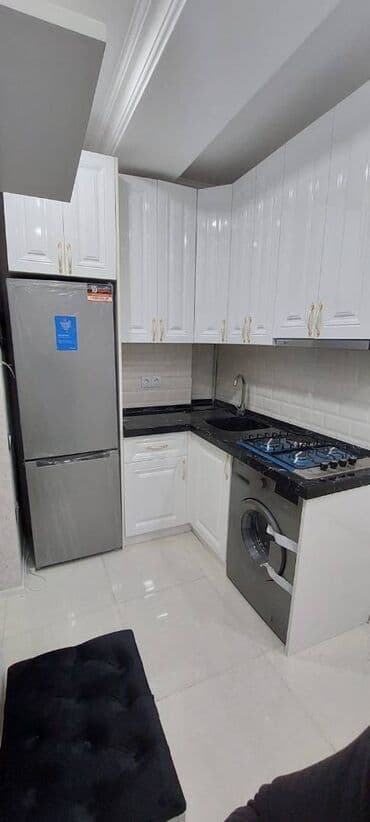 bine savxozda ev: Sumqayıt şəhəri,Bulvar küçəsi,Mirvari City yaşayış kompleksində,9 — 6