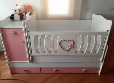 alma soyan: Oğlan və qız üçün, İşlənmiş, Beşik, Matras ilə, Yellənmə mexanizm ilə — 1