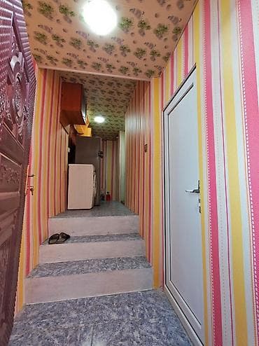 dezgahlar satilir: 6 otaq. 160 kv. 10 sot. Kupçalı. Horadiz şəhəri, mərkəzdə 2 mərtəbəli — 4