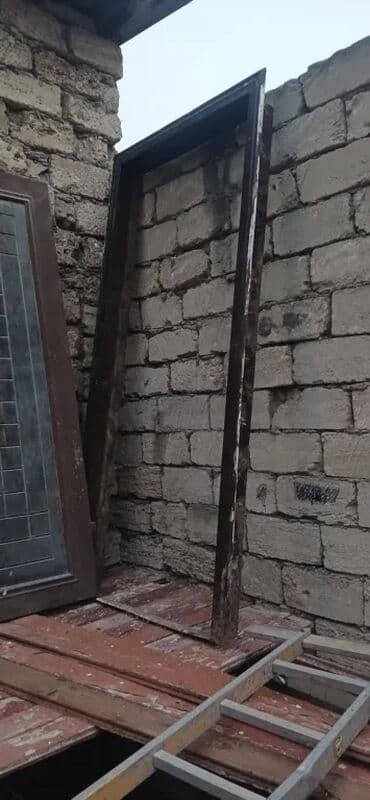 giriş qapılar: Mənzil üçün İşlənmiş Giriş qapısı Glazok ilə, Zəmanətsiz, Ödənişli quraşdırma, Ünvandan götürmə — 4