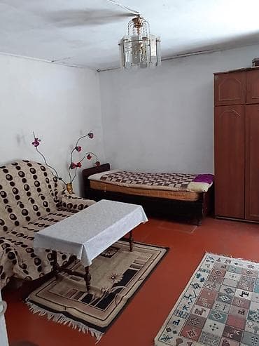 Sabuncu kecidden yuxarı bolmartla uzbeuz terefde yerleshir, ümumi