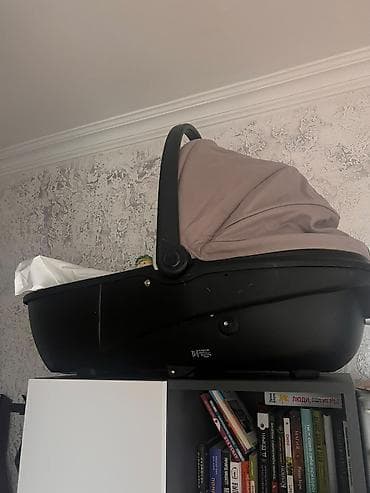 Modullu arabalar: Chicco uşaq arabası + portbebe (beşik bölməsi) Xüsusiyyətlər: - — 4