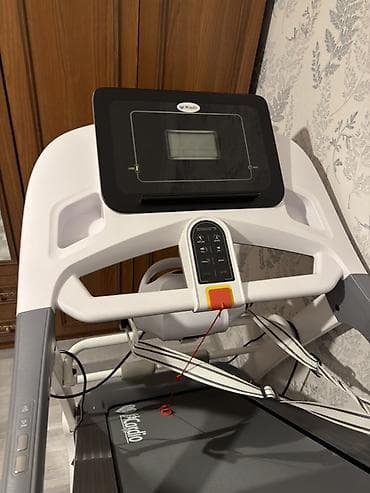 lenin: Qaçış trenajoru 120 kg Xüsusiyyətlər: - Elektrikli qaçış yolu, geniş — 9