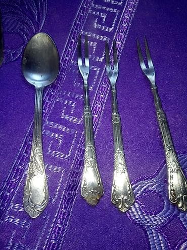 metbex canagi: Gümüş sovetin her biri 13manat — 3