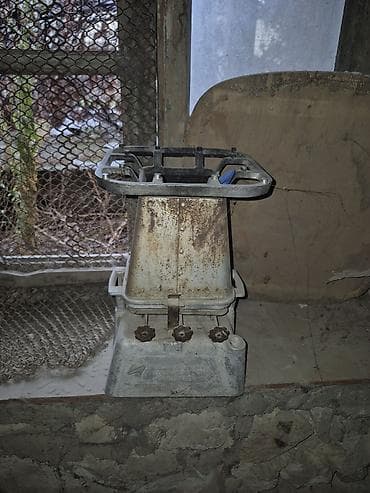 Kolleksiya üçün müxtəlif köhnə məişət və texnika əşyaları - Avtomobil — 4