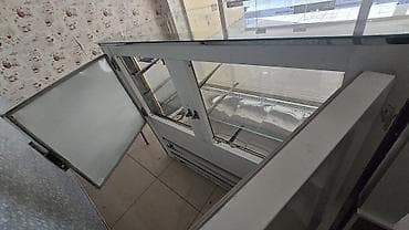 Moyka avadanlığı: Vitrin soyuducu. Az istifadə olunub əla vəziyyətdədir. Sifarişlə — 6