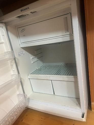 ev soyducu: Sovet istehsalı “Свияга” markalı kompakt soyuducu - Masaaltı ölçülü — 3