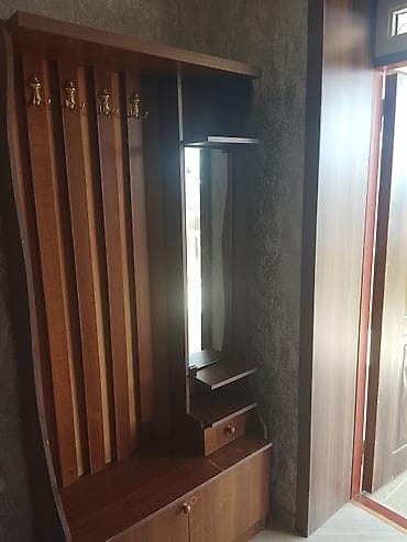 carpayi ikinci el: 2 qapılı, Güzgülü, Qəhvəyi, Digər material, Açılan, Düz dolab — 1