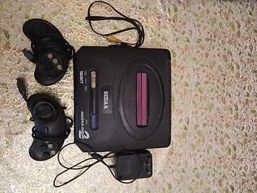 retro konsol: Oyun Konsolu: SEGA Mega Drive 2 (16-Bit) Komplekt: - SEGA Mega Drive — 1