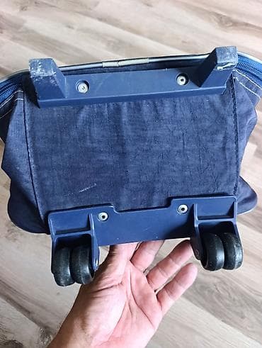 Oyuncaqlar: Çamadan tipli təkərli məktəb/seyahət çantası - Rəng: tünd mavi — 2