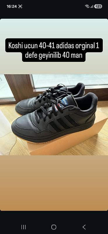 Məhsul: Adidas Hoops model kişi krossovkası Ölçü: 40–41 Rəng: Tam