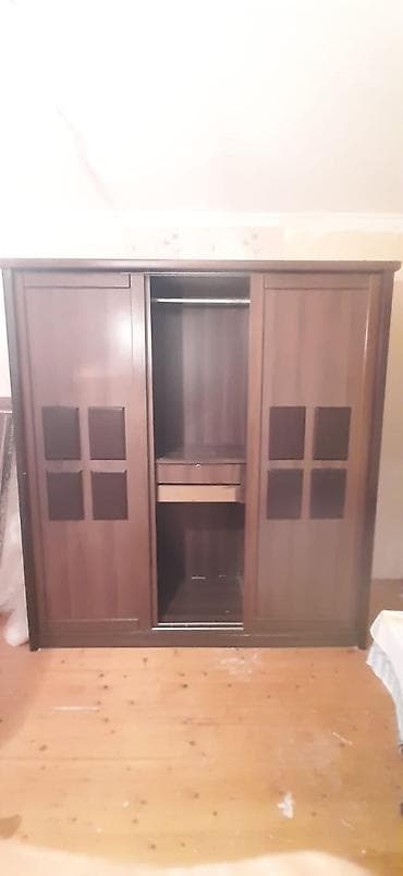 termo guzgusu: 3 qapılı, Güzgülü, Qəhvəyi, Digər material, Kupe, Düz dolab — 5