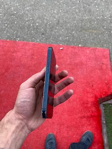 ucar iphone: IPhone 14, 128 GB, Qara — 5
