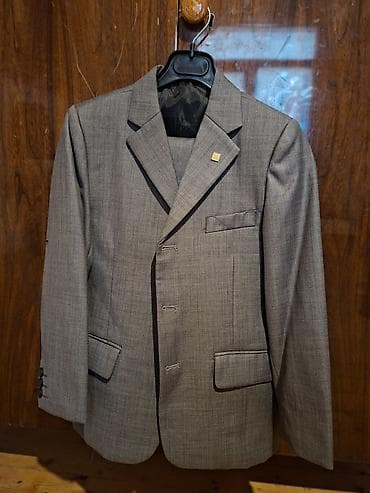 isci geyimi: Bailushun kişi kostyumu – 3 hissəli dəst - Rəng: boz (yüngül — 2