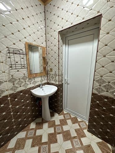 ищу сиделку для пожилой женщины: Zabrat 2 qəsəbəsi İstixana dairəsi — 11