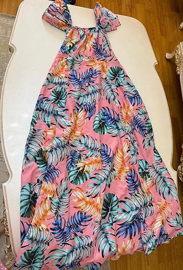 Her biri 5 manatdi. M ve ya L olcuduler. Qadın paltarları dəsti 1)